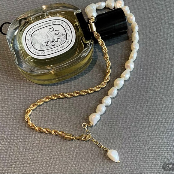 18K Gold Plated Freshwater Pearl Necklace - Picture 3 of 10